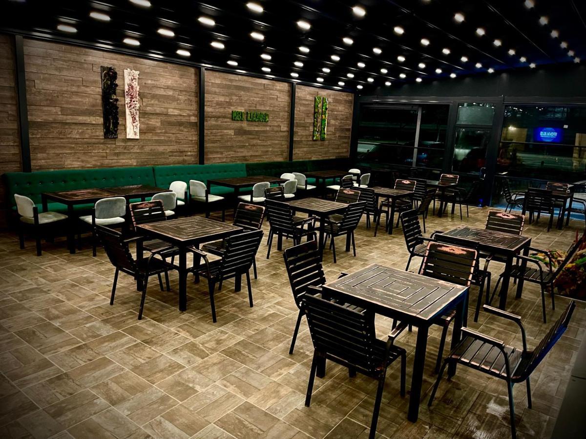 Mbi Travel Inn ไกรโอวา ภายนอก รูปภาพ