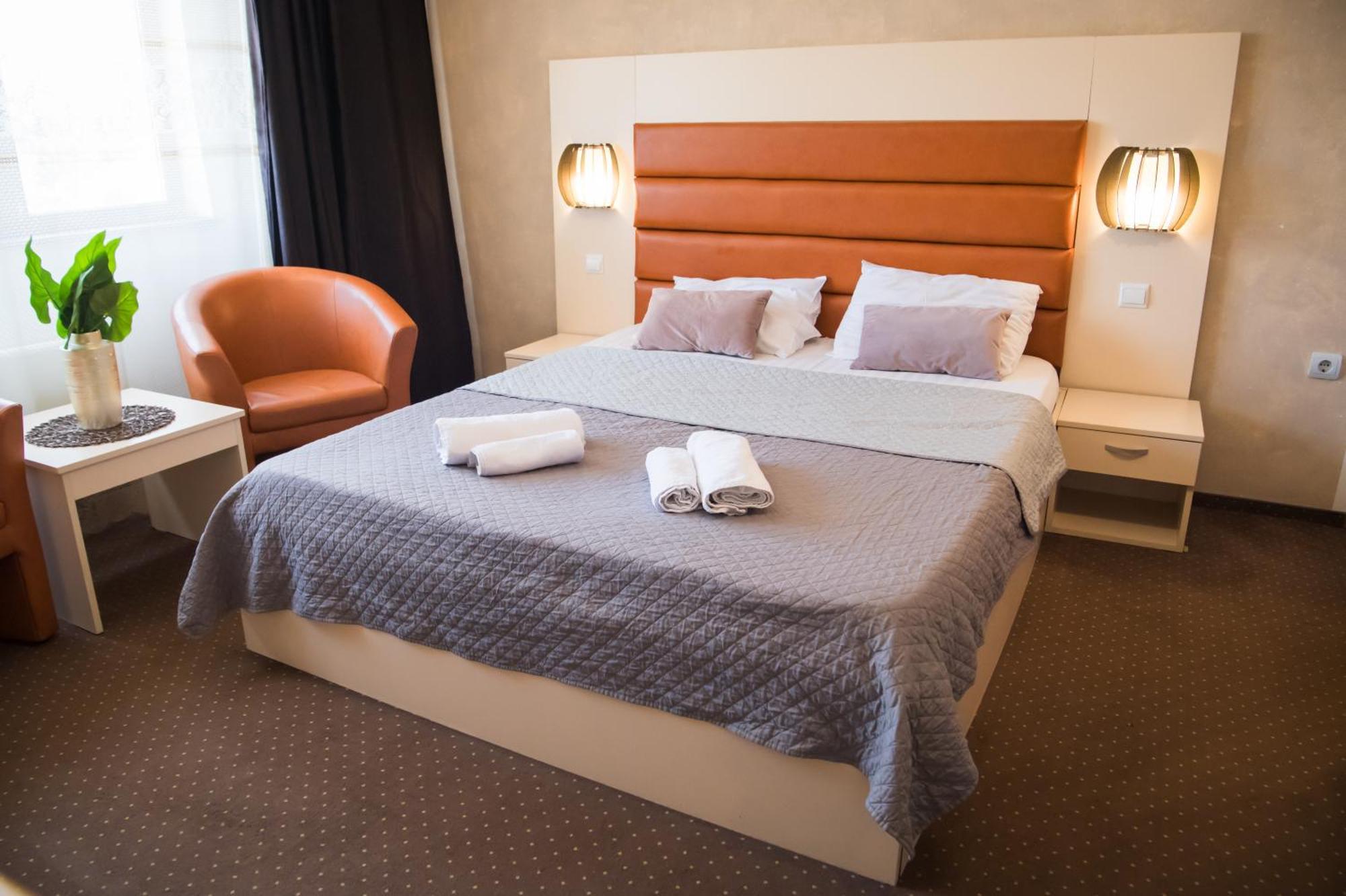Mbi Travel Inn ไกรโอวา ภายนอก รูปภาพ